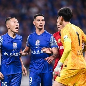 世界杯客户端下载安装-缺中锋的海港，跟少边锋的申花，哪一个更强？